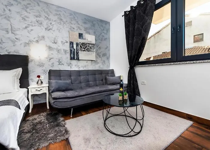 Deluxe Apartments A&A - 2